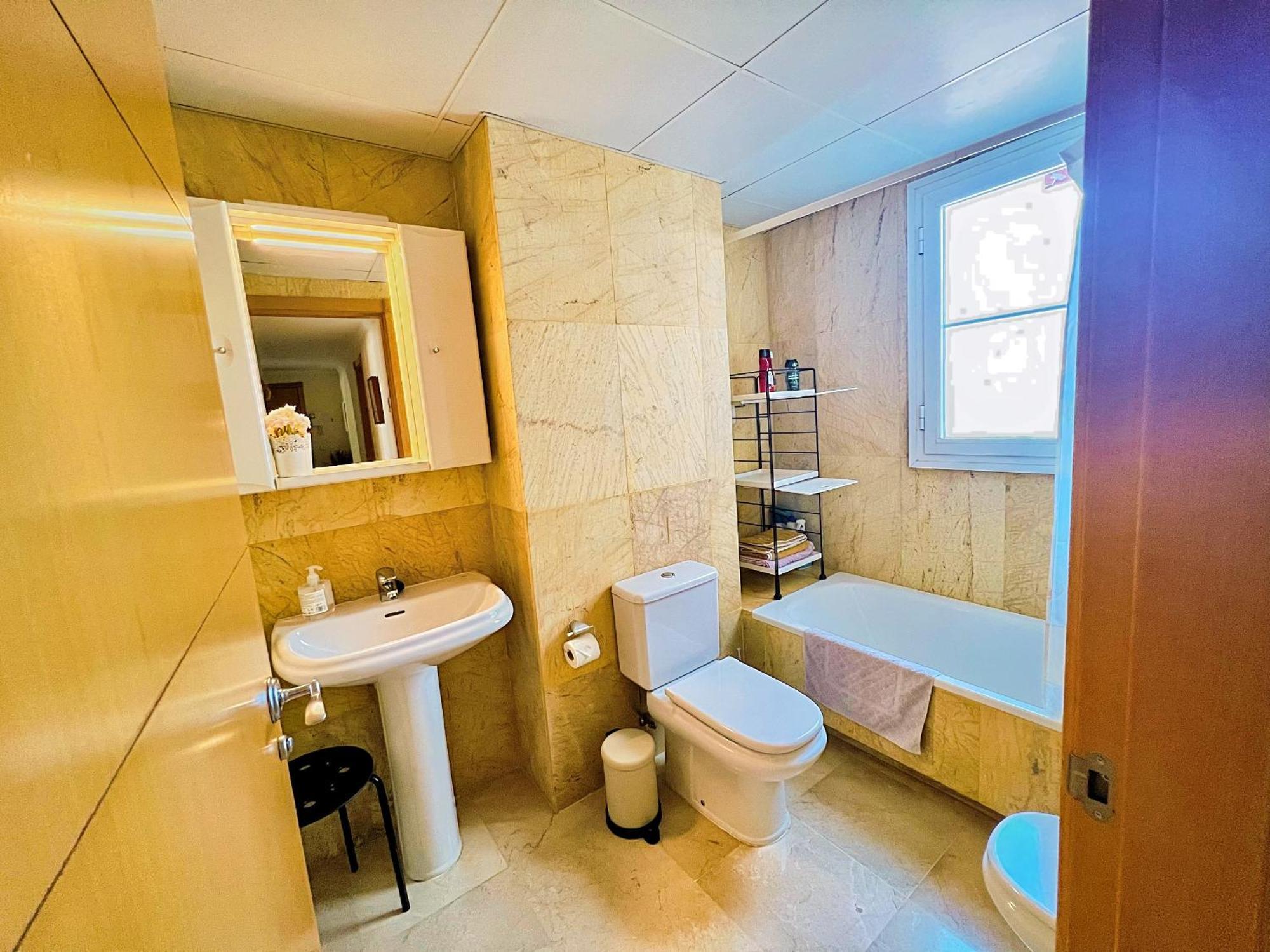 Beautiful Apartment With Pools, Playground And Paddle Tennis - Family Friendly And Near Vithas Hospital - Free Parking In Garage 베날마데나코스타 외부 사진