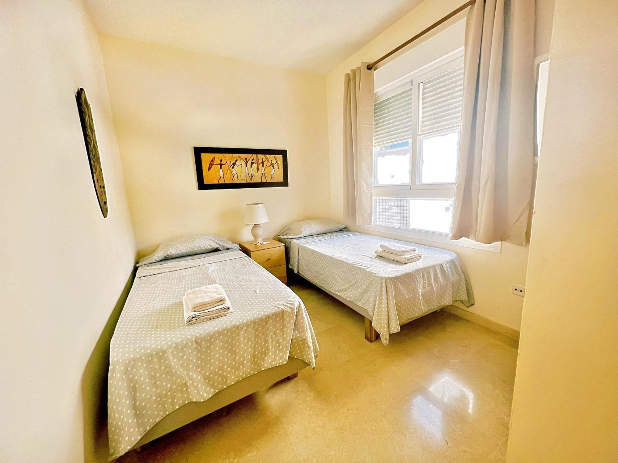 Beautiful Apartment With Pools, Playground And Paddle Tennis - Family Friendly And Near Vithas Hospital - Free Parking In Garage 베날마데나코스타 외부 사진