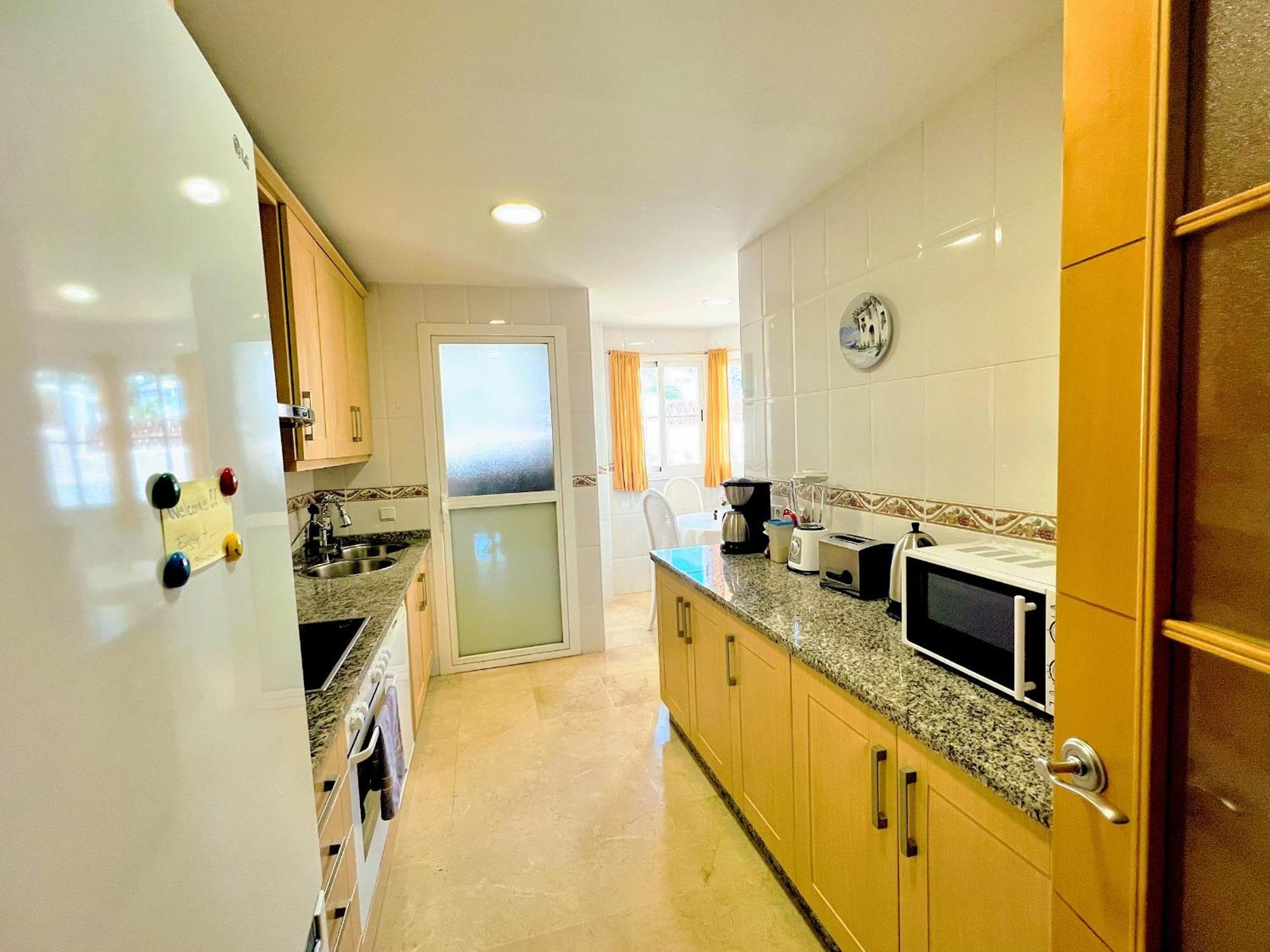 Beautiful Apartment With Pools, Playground And Paddle Tennis - Family Friendly And Near Vithas Hospital - Free Parking In Garage 베날마데나코스타 외부 사진