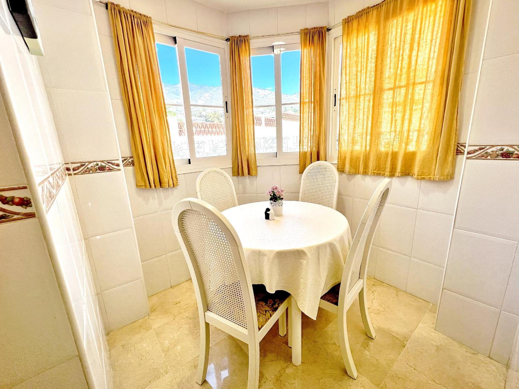 Beautiful Apartment With Pools, Playground And Paddle Tennis - Family Friendly And Near Vithas Hospital - Free Parking In Garage 베날마데나코스타 외부 사진